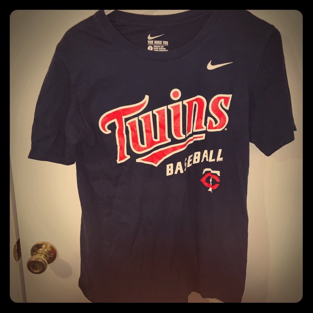 Nike MN Twins baseball tee size small